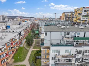 Pronájem bytu 3+kk, Praha - Vysočany, Pod Harfou, 63 m2