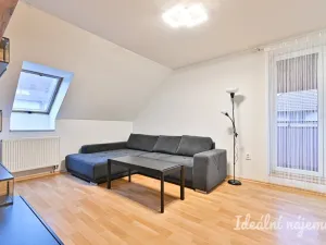 Pronájem bytu 2+kk, Zastávka, Stará osada, 63 m2