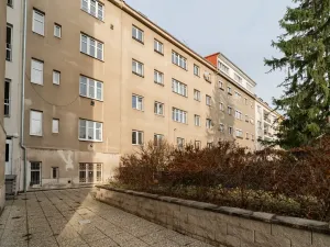 Pronájem bytu 1+kk, Praha - Strašnice, Černokostelecká, 36 m2