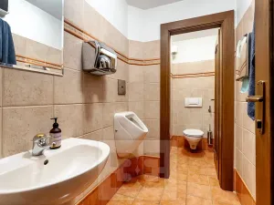 Prodej činžovního domu, Praha - Břevnov, Bělohorská, 515 m2