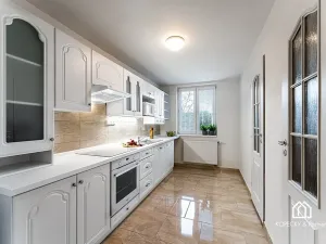 Prodej bytu 3+1, Hradec Králové, Zelená, 70 m2