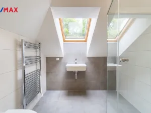 Pronájem bytu 1+kk, Roztoky, Lidická, 33 m2