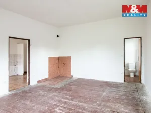 Prodej bytu 2+1, Újezd pod Troskami, 65 m2