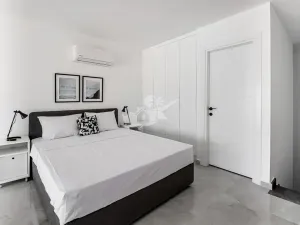 Prodej bytu 1+1, Agios Amvrosios Keryneias, Kypr, 58 m2