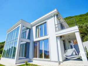 Prodej vily, Kumbor, Černá Hora, 320 m2