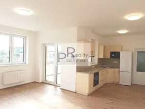 Prodej bytu 2+kk, Hevlín, 67 m2