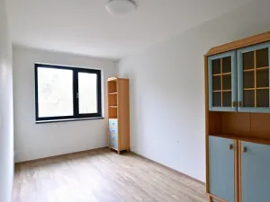 Pronájem bytu 3+kk, Praha - Petrovice, Dieselova, 80 m2