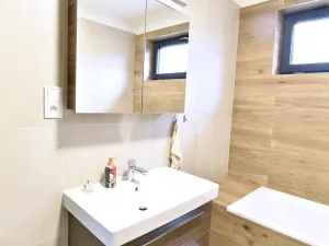 Pronájem bytu 3+kk, Praha - Petrovice, Dieselova, 80 m2