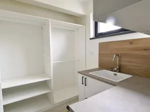 Pronájem bytu 3+kk, Praha - Petrovice, Dieselova, 80 m2