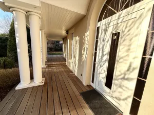 Pronájem rodinného domu, Jesenice - Zdiměřice, Skřivanová, 345 m2