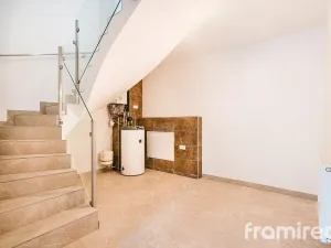 Prodej rodinného domu, Holubice, 179 m2