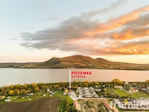 Prodej komerčního pozemku, Strachotín, 2851 m2