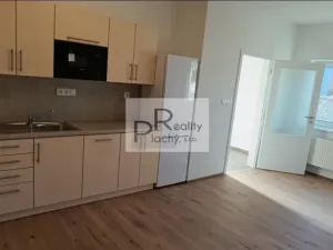 Prodej bytu 2+kk, Hevlín, 56 m2