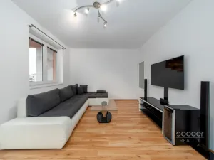 Prodej bytu 2+kk, Praha - Kyje, Farkašova, 48 m2