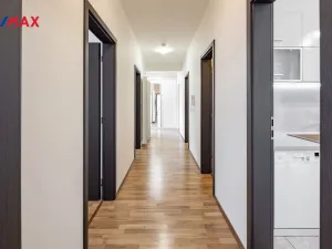 Pronájem bytu 3+1, Karlovy Vary - Doubí, Spálená, 83 m2
