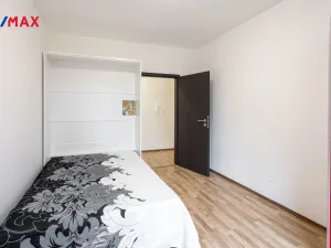 Pronájem bytu 3+1, Karlovy Vary - Doubí, Spálená, 83 m2