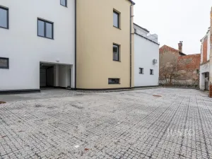 Pronájem bytu 2+kk, Staré Město, Hradišťská, 55 m2