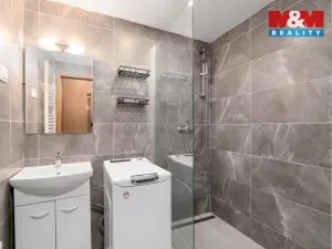 Prodej bytu 2+1, Duchcov, Malinovského, 55 m2