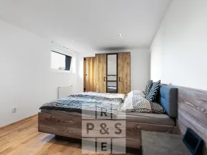 Prodej vícegeneračního domu, Praha - Štěrboholy, Pod areálem, 333 m2