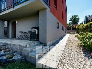 Prodej vícegeneračního domu, Praha - Štěrboholy, Pod areálem, 333 m2