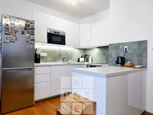 Pronájem bytu 2+kk, Praha - Břevnov, Závěrka, 56 m2