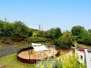 Pronájem bytu 3+kk, Praha - Smíchov, Na Císařce, 78 m2