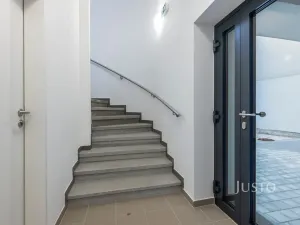Pronájem bytu 1+kk, Staré Město, Hradišťská, 34 m2