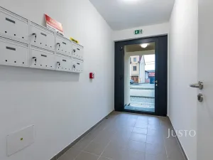 Pronájem bytu 2+kk, Staré Město, Hradišťská, 55 m2