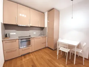 Pronájem bytu 2+kk, Praha - Kobylisy, Čumpelíkova, 52 m2