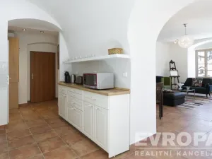 Pronájem bytu 3+1, Plzeň - Vnitřní Město, Bezručova, 95 m2