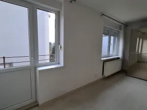 Pronájem bytu 3+1, Plzeň, Pod Záhorskem, 100 m2