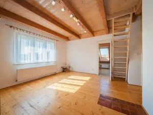 Pronájem vily, Praha - Modřany, Nečova, 200 m2