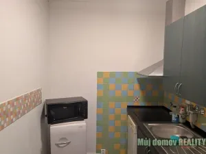 Pronájem bytu 2+kk, Praha - Kobylisy, Kurkova, 45 m2