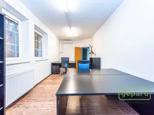 Pronájem kanceláře, Praha, Světická, 188 m2