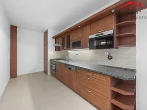 Prodej bytu 3+1, Ústí nad Labem - Krásné Březno, Anežky České, 72 m2