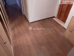 Pronájem bytu 1+1, Karlovy Vary, Petřín, 37 m2