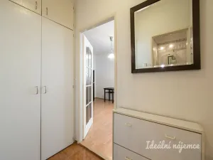 Pronájem bytu 1+1, Praha - Bohnice, Hlivická, 38 m2