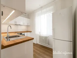 Pronájem bytu 2+1, Praha - Břevnov, Nad Kajetánkou, 53 m2