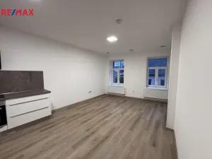 Pronájem bytu 2+kk, Lanškroun - Žichlínské Předměstí, Komenského, 60 m2