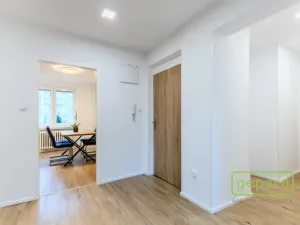 Prodej bytu 3+1, Praha, Hrusická, 73 m2