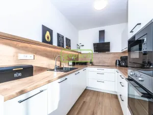 Prodej bytu 3+kk, Praha, Borovanského, 70 m2