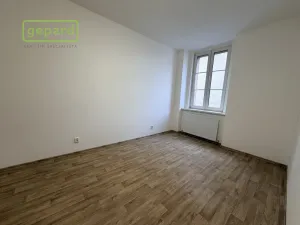 Pronájem bytu 2+kk, Sokolov, Křížová, 61 m2
