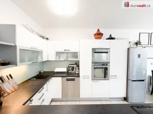 Pronájem rodinného domu, Praha - Březiněves, Za sadem, 180 m2