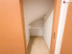 Pronájem rodinného domu, Praha - Březiněves, Za sadem, 180 m2