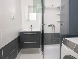 Pronájem bytu 4+1, Plzeň - Skvrňany, Macháčkova, 88 m2