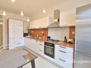 Pronájem bytu 2+1, Brno, Tyršova, 73 m2