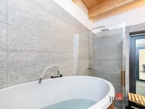 Prodej rodinného domu, Trutnov - Oblanov, 213 m2