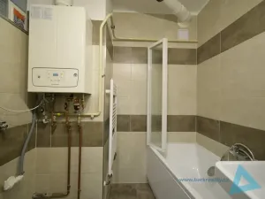 Prodej bytu 2+1, Nová Paka, Achátová, 64 m2