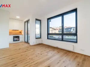 Pronájem bytu 2+kk, Praha - Nusle, Mužíkova, 43 m2