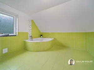 Prodej rodinného domu, Pecka, 176 m2